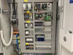 Electricieni, lacatusi si necalificati