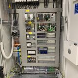 Electricieni, lacatusi si necalificati